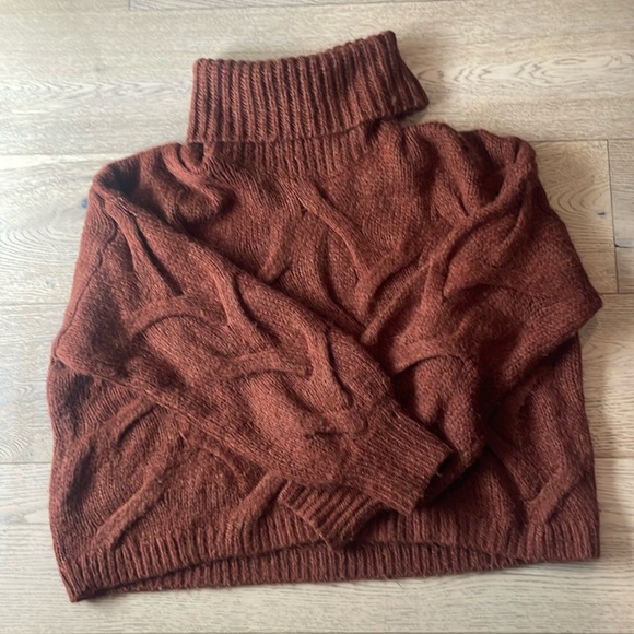 Pumpkin colored high neck sweater - Picture 1 of 1